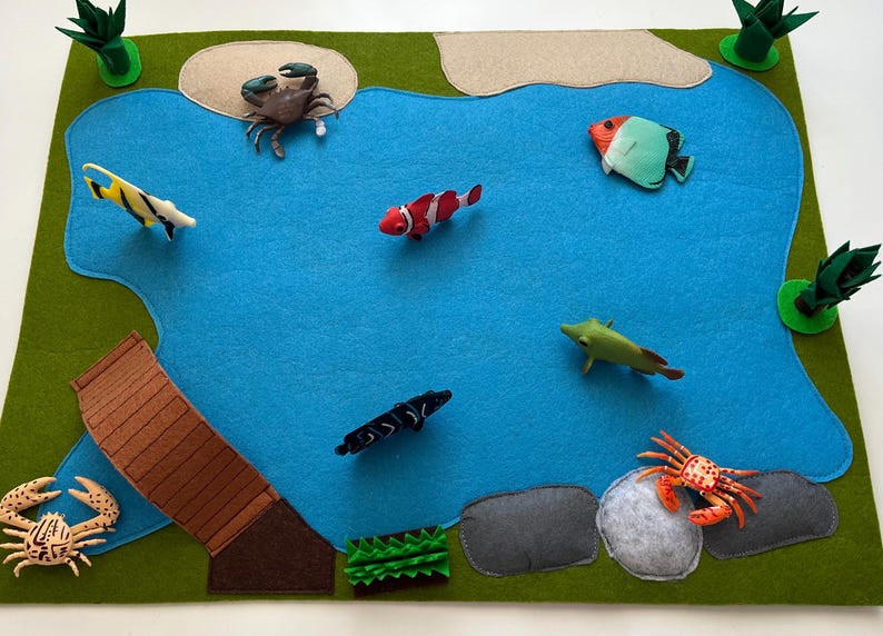 Alfombra de juego de fieltro hecha a mano "Criaturas marinas" – diseñada con mucho cariño y expandible. imagen 2
