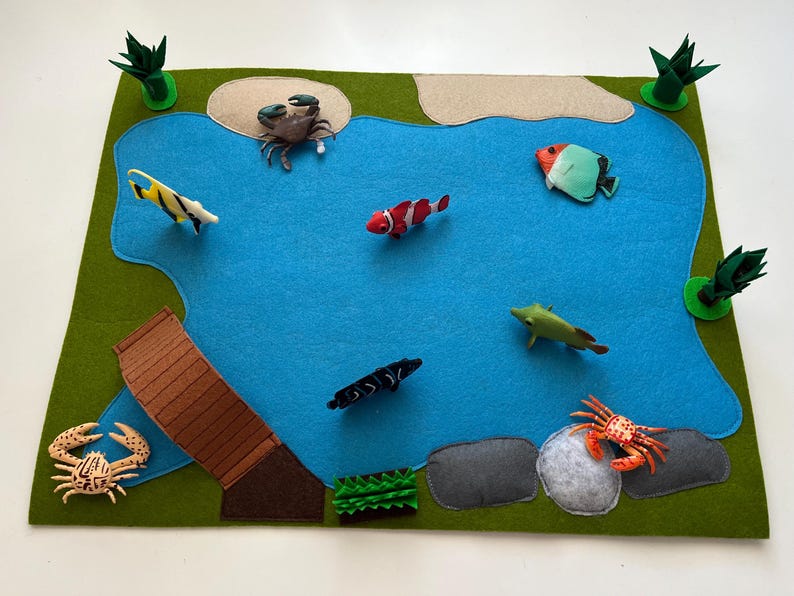 Alfombra de juego de fieltro hecha a mano "Criaturas marinas" – diseñada con mucho cariño y expandible. imagen 1