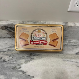 Fig Newton Tin Box Nabisco 100th Anniversary 1891-1991 Limited Edition Tin Canister, Collectible tin canister