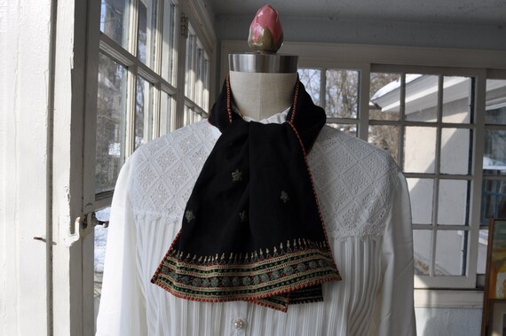 30s Vintage Hand Embroidered Collar Scarf
