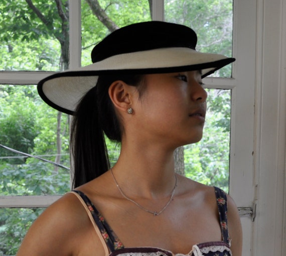 Elegant Black and White Picture Hat/Vintage 1930s/