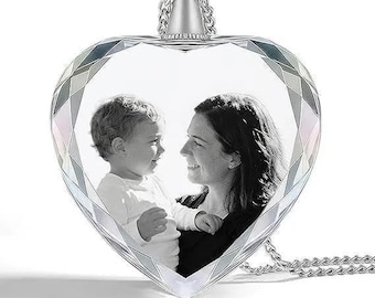 Personalised Photo & Text Engraved Heart Pendant Necklace Crystal- Anniversary,Mummy, Birthday, Girlfriend, Memorial Gift