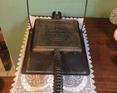 Antique GRISWOLD WAFFLE Maker Rare Square Pan Cast Iron Erie Pa American 11 1908