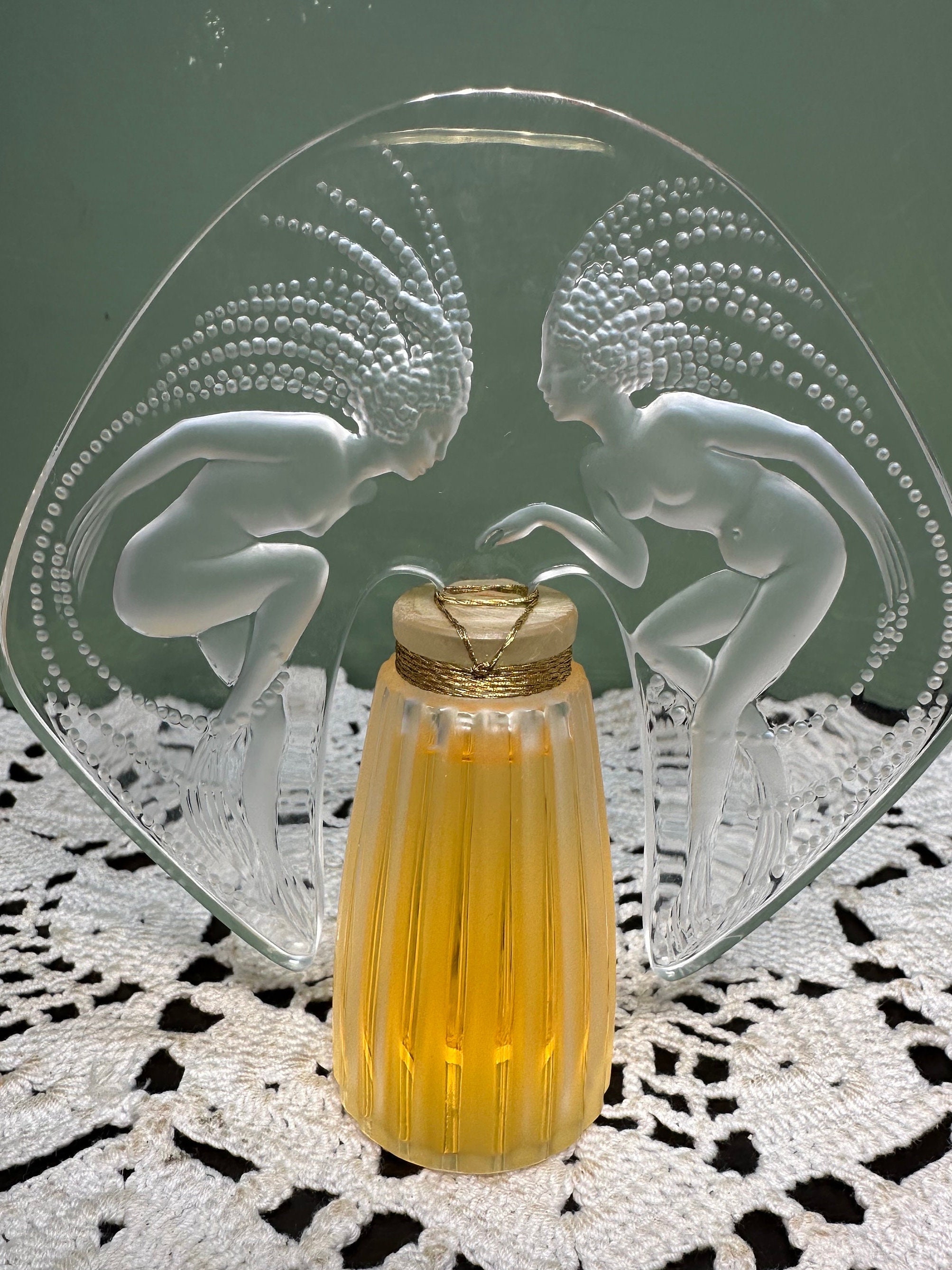 工芸品 VINTAGE LALIQUE Art Deco FACTICE Nudes Lalique Crystal Perfume Bottle Glass