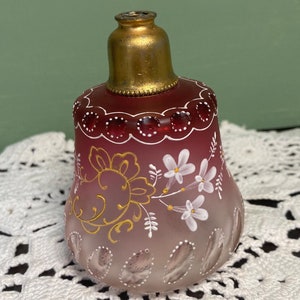 Antique PERFUME Cut to Clear Windows Atomizer Dresser crystal Satin Cranberry depose glass cut accents