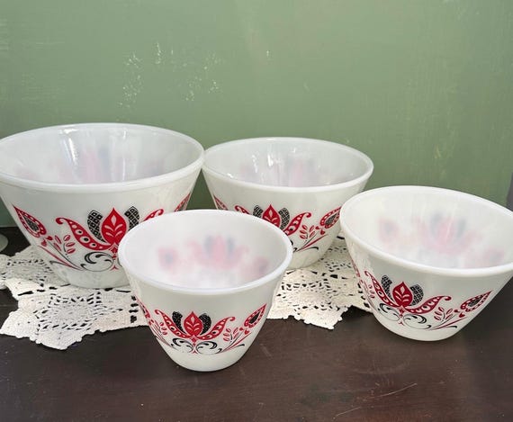 Vintage Modern TULIP Fire King Fire-king Anchor Hocking Ware