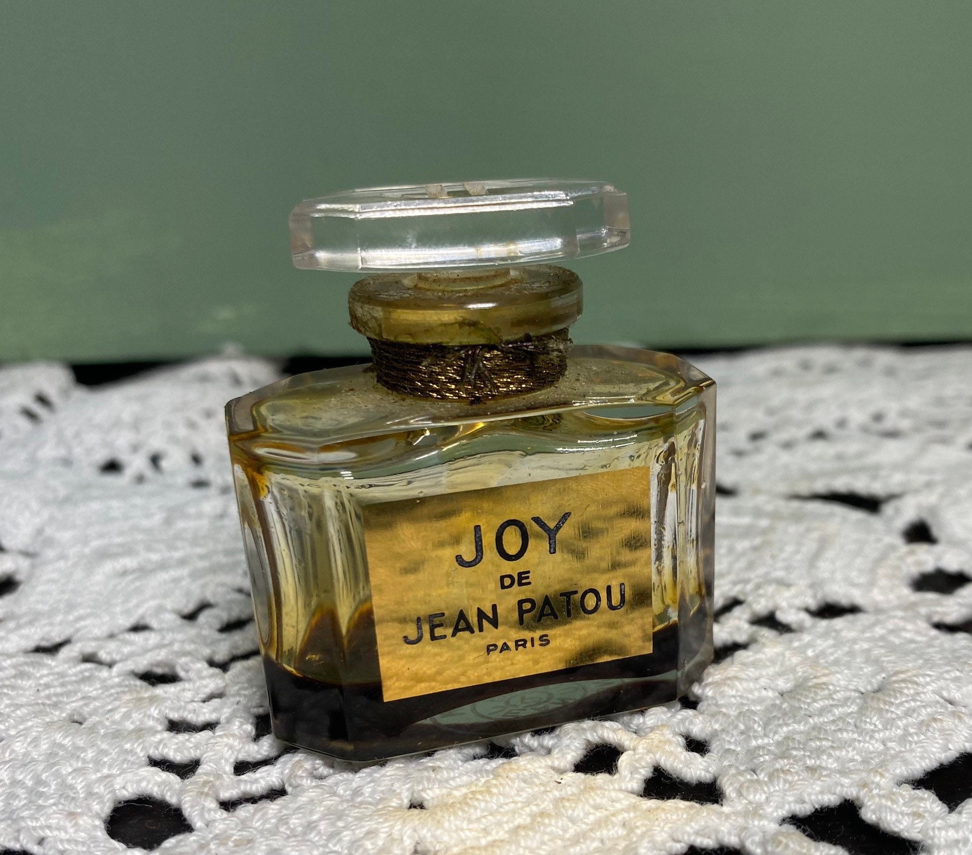 Fragancia JOY luxury hand-poured natural soy candle in an iridescent jar -  Jordan Crafts