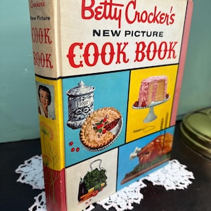 Vintage ongebruikelijk gebonden in plaats van binder Eerste editie goede staat Betty Crocker Cook Book nieuwe foto Crocker&#39;s