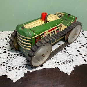Vintage Antique  MARX Mini miniature TRACTOR Farm toy punk steam