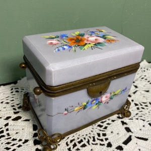 Antique CASKET BOX Gray Flowers Floral Opaline Dresser Jewel Glass Sugar Box Very decorative feet art glass