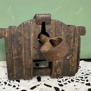 Antique Chinese LOCK and KEY Lever Lock Padlock Trunk