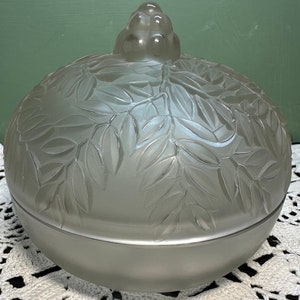 国内初の直営店 Lalique powder 日本 Etsy - box 工芸品