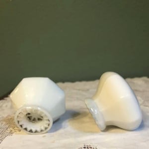 Antique Opalescent Glass KNOBS Door Drawer PULLS Handles Home Decor Tie Backs Curtain