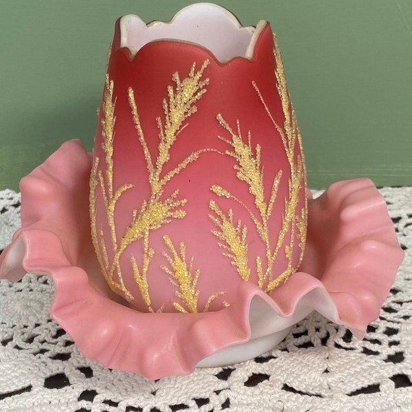 Antieke Webb Victoriaanse FAIRY LAMP Coraline Golden Wheat LANTAARN Cased Mt Washington roze satijn gegolfd