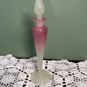 Antique Steuben PERFUME Alabaster Rosaline art Glass  rose clambroth