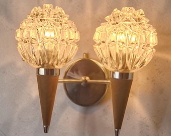 Doppelwandleuchte im skandinavischen Stil – Formglas und Teakholz – 1960er Jahre