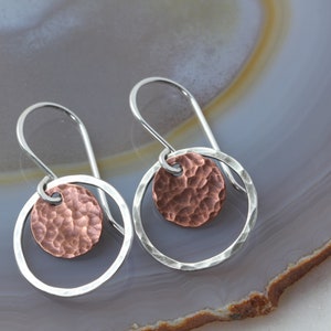 Small hammered sterling silver circles, copper disc earrings / 940, 925 silver / minimalist earrings / Toronto / Ontario / Canadian artisan