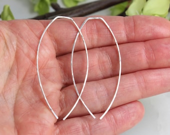 silver hammered threader earrings / minimalist earrings / geometric hoops / open hoops / modern silver earrings /Canadian artisan