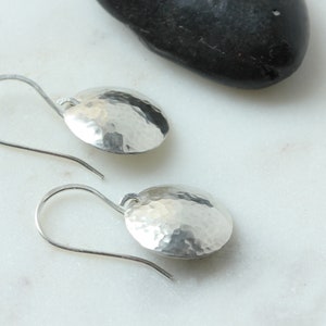 silver moon hammered earrings / handmade disc earrings / boho / argentium silver earrings / Toronto / Canadian artisan image 3