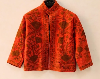 Handgeborduurd katoenen jack, oranje bloemen Boho-kunstuitloper, Suzani-jas van Indiase katoenen feestkleding