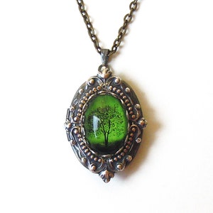 Green Locket. Emerald Bewitched  Locket, Gift For Fer. SilverLocket. Photo Locket. Antique style Locket. Birthday Gift. Add Initial