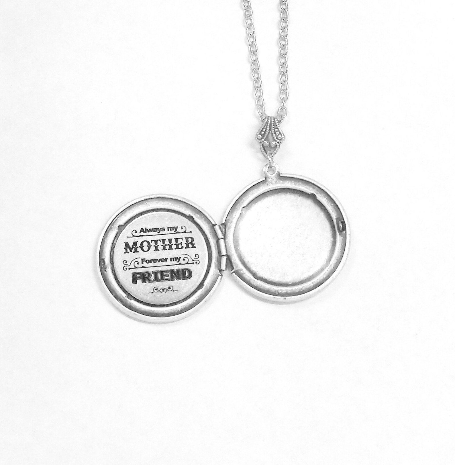 Engraved Locketmessage Locket Necklace Personalized Locket Etsy