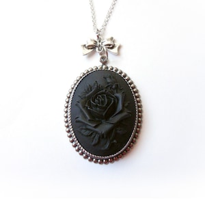 Rose Necklace,Flower Necklace,Birthday Gift,Black Rose Necklace,Gift For Her