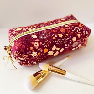 Vintage Floral Pattern Makeup Bag  / Toiletry bag women /Travel makeup bag /Cosmetic bag for women/ Cotton makeup bag/ Boxy Makeup Bag