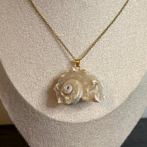 Vergulde ketting met grote schelp | handgemaakte zeeschelp zomer boho zeemeermin oceaan zee sieraden cadeau voor vrouwen haar