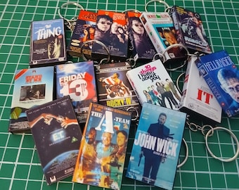 Mini VHS Tape Keyring Custom Retro Movie Keychain Novelty 80s 90s Nostalgia Gift