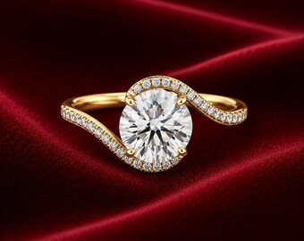 Rundslipad Moissanit Halo Ring 2CT Förgyllt Sterlingsilver Bröllopssmycken