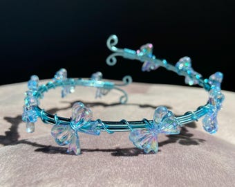Blauwe strikarmband – Verstelbare armmanchet – Coquette sieraden