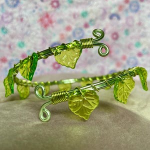 Green Leaf Arm Cuff – Cottagecore Adjustable Armlet – Fairy Jewellery