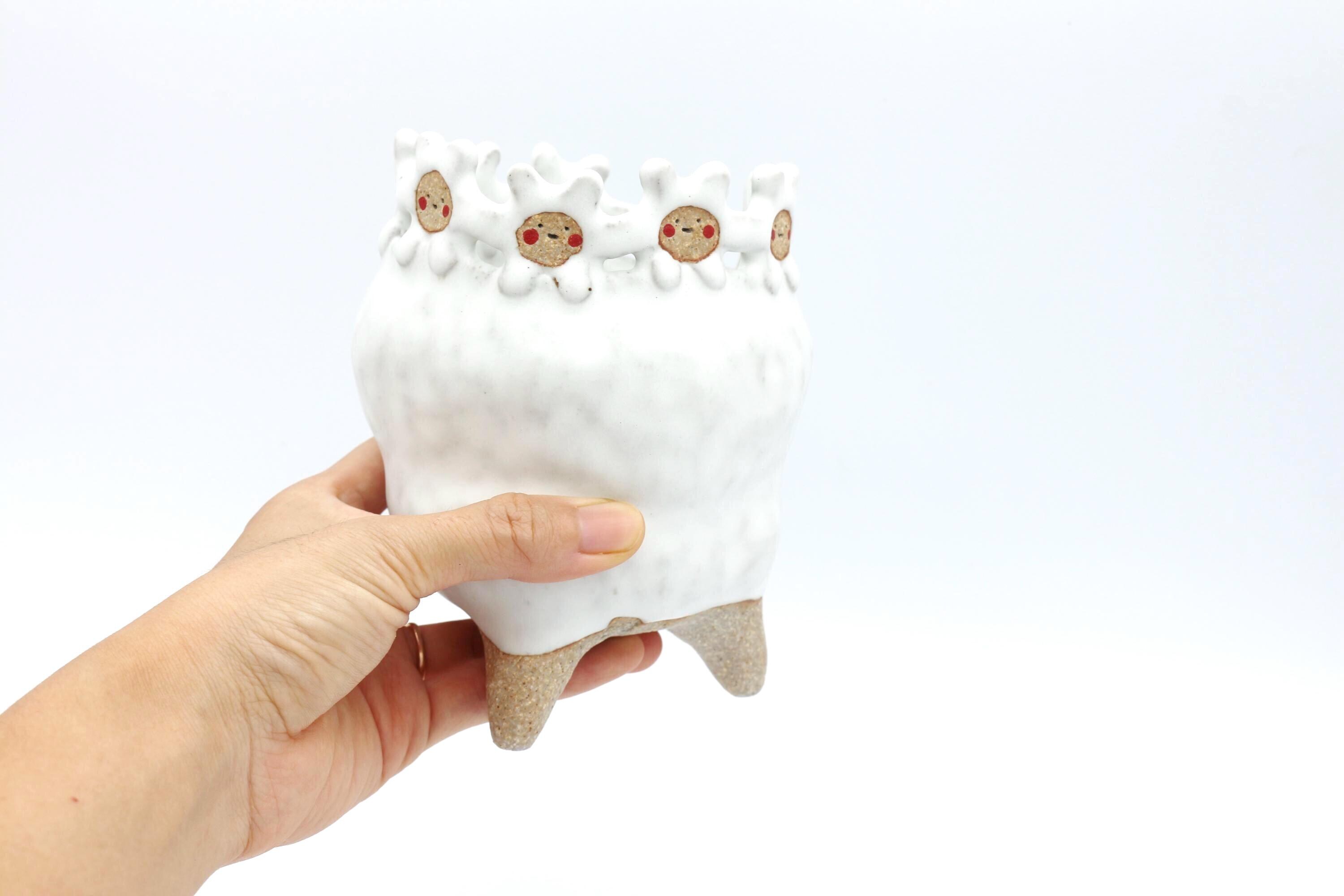 Pinkel-Topf Mit Smiley-Gesicht – Lustiger Übertopf Mit Drainage Für Pflanzen (weiß)