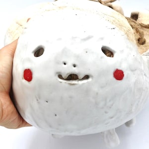 Maceta colgante de nube: Maceta Kodama de cerámica hecha a mano con drenaje