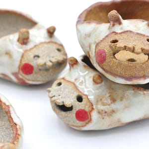 slug planter,head planter, ceramic pot handmade, kodama planter pot, cactus planter with drain,studio ghibli decor, made in USA