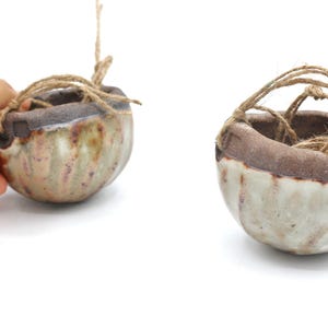 planter with hanger,hanging planter pot,hanging plant,wall planter indoor,ceramic wall planter, ,round hang planter,made in USA