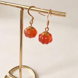 Orecchini a forma di zucca, orecchini autunnali, gioielli di Halloween, orecchini pendenti a forma di zucca arancione, gioielli autunnali, orecchini in oro o argento