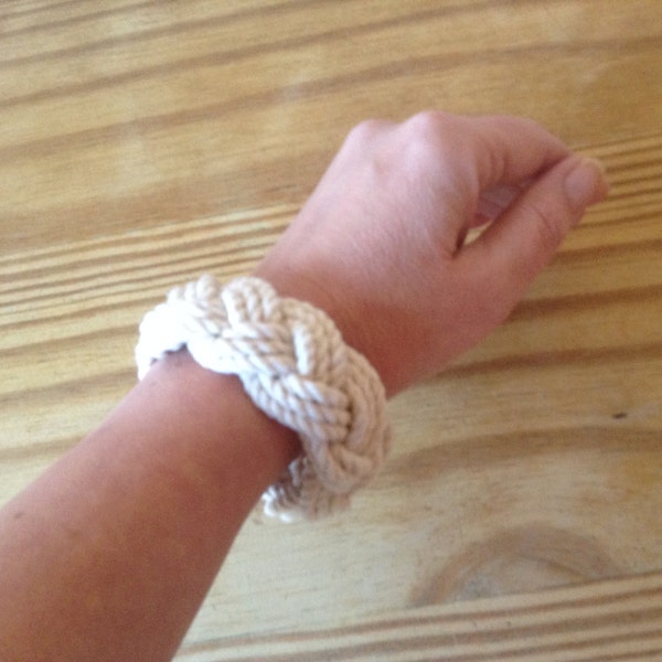 Sailors knot Turks head surfer beach natural cotton rope bracelet 3 strand