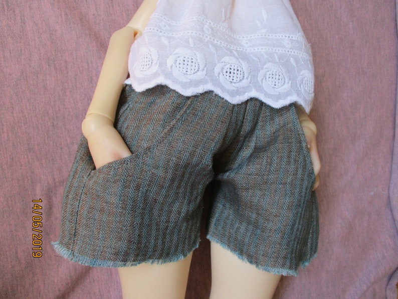 Bomi, Wawa, ... Linen shorts for Dust of Dolls Doom