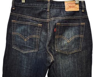 Levi's 515 damesmaat 8, donkere wassing als nieuw, gezoomd 30 x 30 bootcut, medium taille