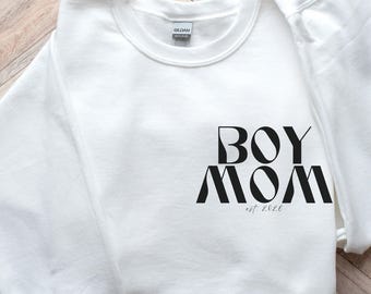 Personalisiertes Junge Mama Sweatshirt, Benutzerdefinierter Hoodie, T-Shirt, Muttertagsgeschenk