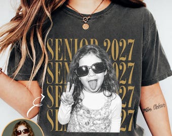 Camiseta personalizada para graduados de 2027, camiseta personalizada de la promoción de 2027, camiseta vintage con foto de graduación, regalo de graduación de secundaria, camiseta del último año de secundaria