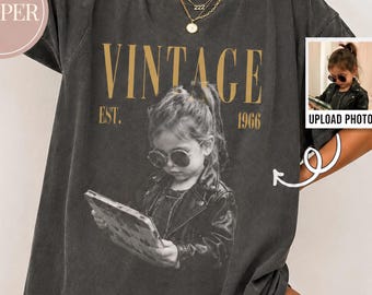 Camiseta vintage de 1966 con foto personalizada, camiseta pirata de 60 cumpleaños, regalo de cumpleaños personalizado para ella y para él, camiseta retro Est. 1966
