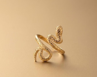 Anillo de serpiente de acero inoxidable chapado en oro | Joyería mística y elegante, anillo de serpiente para hombre y mujer, regalo original, accesorio de moda duradero