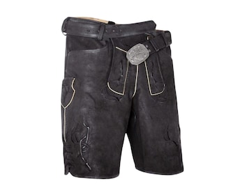 Lederhosen neri - Autentici pantaloncini da uomo in pelle scamosciata tedesca con bretelle e cintura ricamate a forma di corna di cervo.