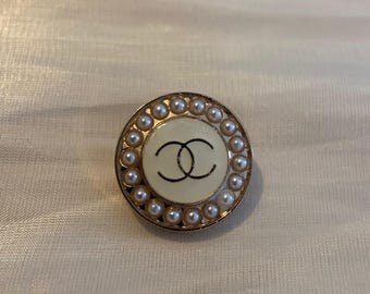 Vintage cream button with pearl detail 20mm - Classic Elegant sewing Button.