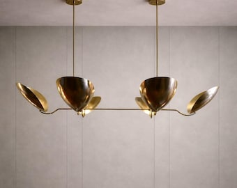 モダンな6本アームの真鍮製花びら型シャンデリア　広々としたダイニングスペースに最適な存在感のあるシーリングライト