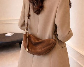 Sac à bandoulière en daim, sac à main bandoulière, sac à bandoulière demi-lune pour femme, sac à main en cuir végétalien en noir, marron, bordeaux, cadeau pour elle