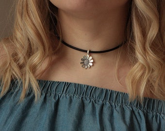 Flower choker necklace, Vegan leather choker, Choker, Boho necklace, Bohemian jewelry, Leather jewelry, Women jewelry, Flower necklace